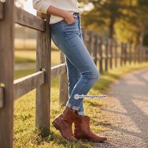 Frye Anna Short Cognac Leather Pull On Cute Boots